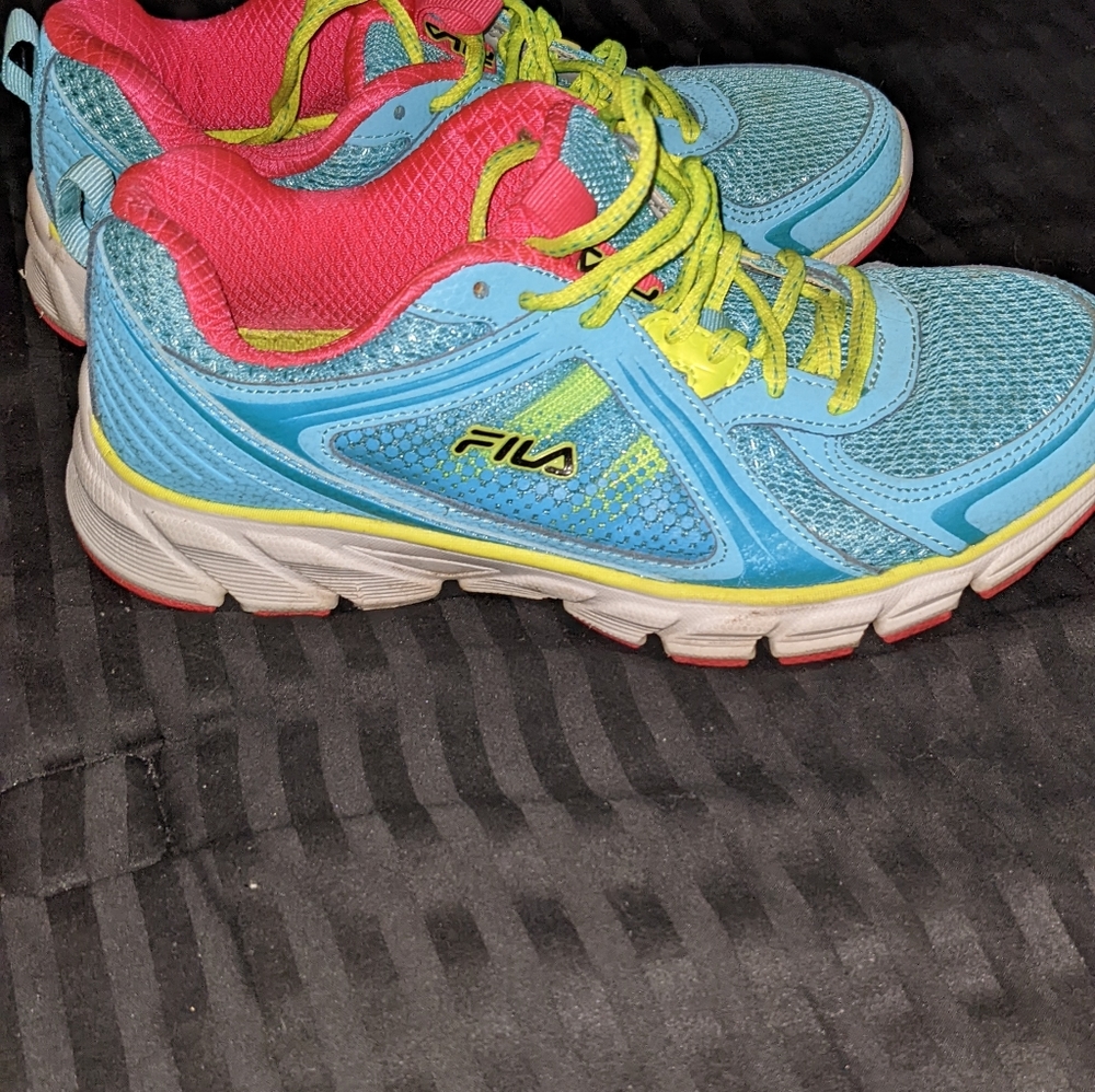 Women's blue and pink fila shoes